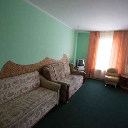Formula 1 Motel อิวาโน-ฟรานกิฟสเก ภายนอก รูปภาพ