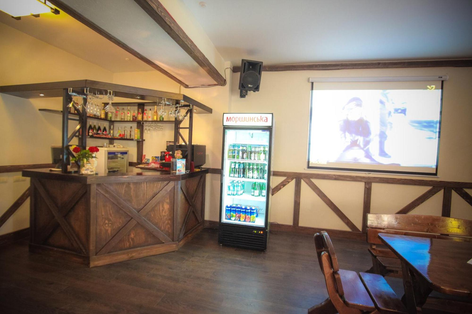 Formula 1 Motel อิวาโน-ฟรานกิฟสเก ภายนอก รูปภาพ