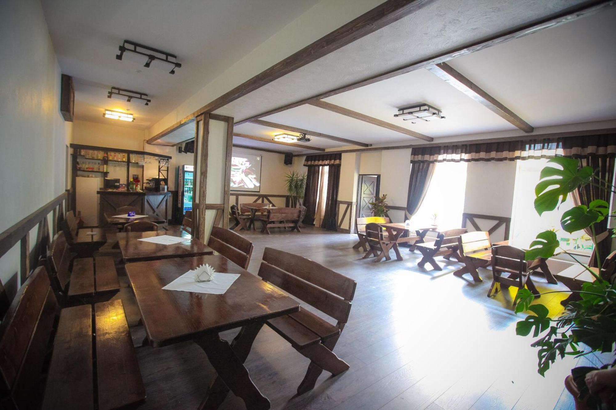 Formula 1 Motel อิวาโน-ฟรานกิฟสเก ภายนอก รูปภาพ