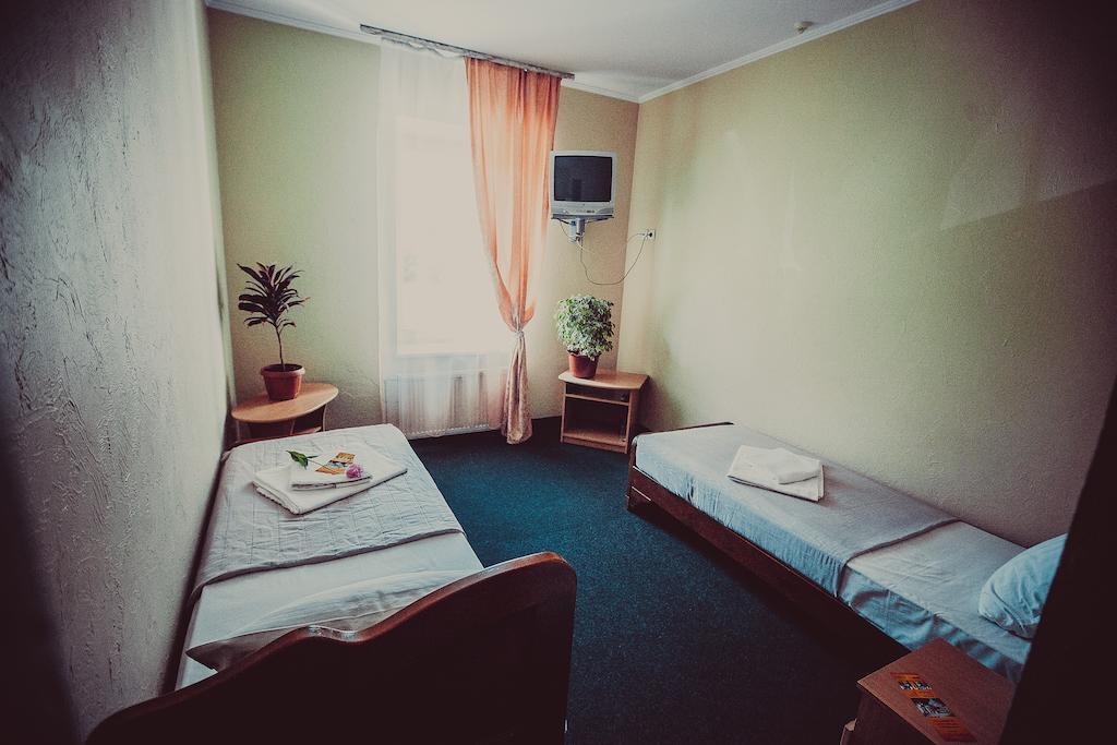 Formula 1 Motel อิวาโน-ฟรานกิฟสเก ห้อง รูปภาพ
