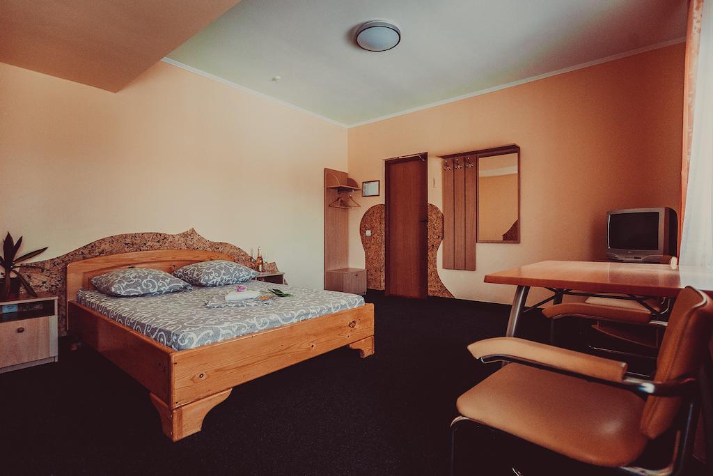 Formula 1 Motel อิวาโน-ฟรานกิฟสเก ห้อง รูปภาพ
