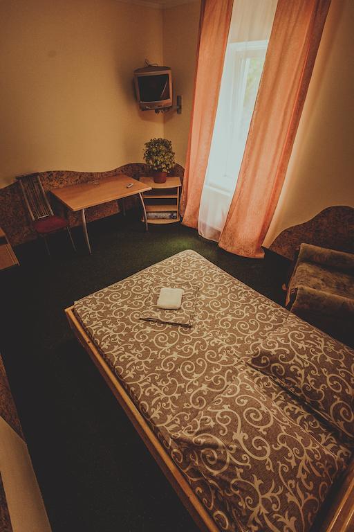 Formula 1 Motel อิวาโน-ฟรานกิฟสเก ห้อง รูปภาพ